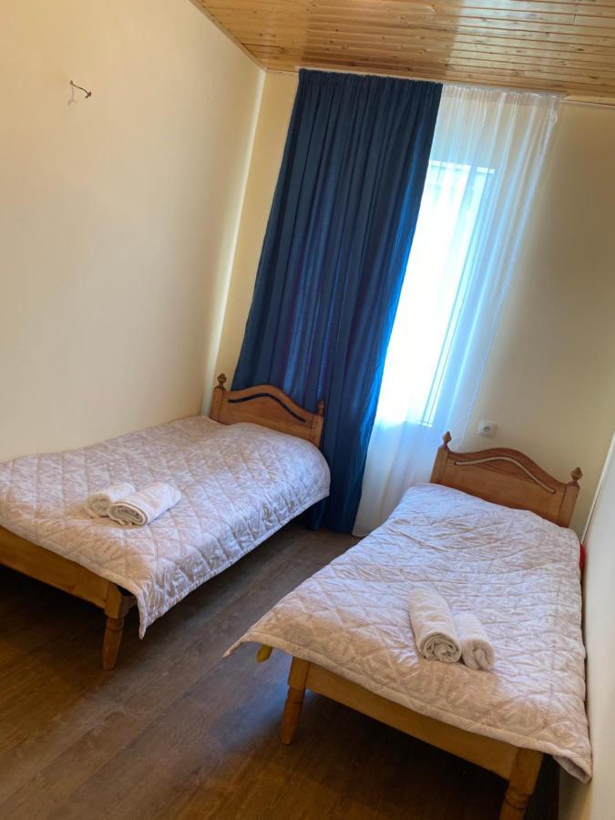 Iuri Udesiani'S Guesthouse Mestia Ngoại thất bức ảnh