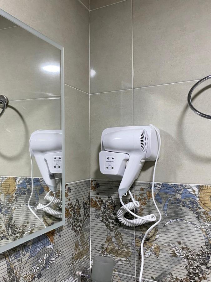 Iuri Udesiani'S Guesthouse Mestia Ngoại thất bức ảnh